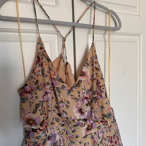 Astr Rosana Floral Tiered Ruffle Maxi Dress in size XL - Picture 5 of 8